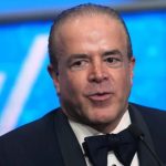 Llama alcaldesa a protegerse con vacunas