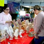 Reciben tabletas 840 estudiantes destacados de NLD