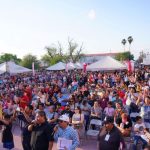 Cargan combustible al cohete lunar